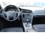 Volvo V70 2.4 Momentum DEALER ONDERHOUDEN !!
