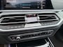 BMW X5 xDrive45e High Executive BOMVOL OPTIES| INDIVIDUAL| SOFTCLOSE| PANO| LASER LED| ALCANTARA HEMEL| HARMAN KARDON| DRIVING ASS. PROF| HEAD-UP| 360 CAMERA| ACHTERBANK VERWARMING| 22 INCH| STUURVERWARMING , ACHTERAS BESTURING| ETC...|