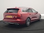 Volvo V60 T6 Recharge AWD Inscription PHEV 340pk Dealer O.H. | Trekhaak Af Fabriek | Panodak | Camera | Harman & Kardon | Lederen Sportstoelen Verwarmd | Stuur Verwarmd | Virtual | Apple Carplay | Keyless | Navigatie | DAB | Plug In Hybrid