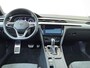 Volkswagen Arteon Shooting Brake 1.4 TSI eHybrid R-Line Business | SoH 92% | Panoramadak | Trekhaak | Standkachel | Adaptieve demping systeem | 360 camera | 3-zone airco | Dodehoek detectie | Keyless | Adaptieve cruise control |
