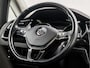 Volkswagen Touran 1.4 TSI Sportline 7 Persoons 150Pk Automaat (PANORAMADAK, NAVIGATIE, CLIMATE, CAMERA, ALCANTARA, KEYLESS, SPORTSTOELEN, GETINT GLAS, TREKHAAK, ADAPTIVE CRUISE, LED KOPLAMPEN, NIEUWSTAAT)