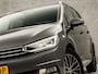 Volkswagen Touran 1.4 TSI Sportline 7 Persoons 150Pk Automaat (PANORAMADAK, NAVIGATIE, CLIMATE, CAMERA, ALCANTARA, KEYLESS, SPORTSTOELEN, GETINT GLAS, TREKHAAK, ADAPTIVE CRUISE, LED KOPLAMPEN, NIEUWSTAAT)