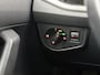 Volkswagen Polo 1.0 TSI Highline Sportline (APPLE CARPLAY, GROOT NAVI, CLIMATE, STOELVERWARMING, SPORTSTOELEN, PARKEERSENSOREN, LM VELGEN, CRUISE, NIEUWSTAAT)