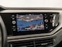 Volkswagen Polo 1.0 TSI Highline Sportline (APPLE CARPLAY, GROOT NAVI, CLIMATE, STOELVERWARMING, SPORTSTOELEN, PARKEERSENSOREN, LM VELGEN, CRUISE, NIEUWSTAAT)