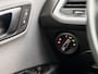 SEAT Leon ST 1.0 TSI Sport (APPLE CARPLAY, NAVIGATIE, CLIMATE, PARKEERSENSOREN, TREKHAAK, SPORTSTOELEN, GETINT GLAS, LM VELGEN, KEYLESS, NIEUWSTAAT)