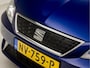 SEAT Leon ST 1.0 TSI Sport (APPLE CARPLAY, NAVIGATIE, CLIMATE, PARKEERSENSOREN, TREKHAAK, SPORTSTOELEN, GETINT GLAS, LM VELGEN, KEYLESS, NIEUWSTAAT)
