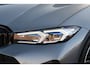 BMW 3-Serie Touring 320i M-Sport Pro Pano HUD HiFi Camera
