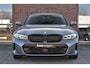 BMW 3-Serie Touring 320i M-Sport Pro Pano HUD HiFi Camera