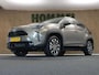 Toyota Yaris Cross 1.5 Hybrid Dynamic - VASTE TREKHAAK - TREKGEWICHT 750 KG - NAVIGATIE - STOELVERWARMING - STUURVERWARMING - VOORRUITVERWARMING - 4 X ELEKTRISCHE RAMEN - 17 INCH LICHT METALEN VELGEN - TELEFOONLADER - KEYLESS ENTRY/ START