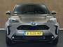 Toyota Yaris Cross 1.5 Hybrid Dynamic - VASTE TREKHAAK - TREKGEWICHT 750 KG - NAVIGATIE - STOELVERWARMING - STUURVERWARMING - VOORRUITVERWARMING - 4 X ELEKTRISCHE RAMEN - 17 INCH LICHT METALEN VELGEN - TELEFOONLADER - KEYLESS ENTRY/ START