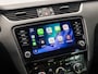Skoda Octavia Combi 1.5 TSI Sport 150Pk Automaat (PANORAMADAK, APPLE CARPLAY, GROOT NAVI, SPORTSTOELEN, KEYLESS, CAMERA, TREKHAAK, CRUISE, ARMSTEUN, NIEUWSTAAT)