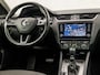Skoda Octavia Combi 1.5 TSI Sport 150Pk Automaat (PANORAMADAK, APPLE CARPLAY, GROOT NAVI, SPORTSTOELEN, KEYLESS, CAMERA, TREKHAAK, CRUISE, ARMSTEUN, NIEUWSTAAT)