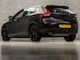 Volvo V40 1.5 T3 Dynamic Sport 153Pk Automaat (NAVIGATIE, CLIMATE, STOELVERWARMING, LED KOPLAMPEN, SPORTSTOELEN, PARKEERSENSOREN, CRUISE, NIEUWSTAAT)