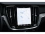 Volvo V60 T6 Plug-in hybrid AWD Plus Dark | Panoramadak | Verwarmbare Voorstoelen (met geheugen), Stuurwiel en Achterbank | Semi-Elektrische Trekhaak | Verwarmbare Voorruit | Premium Audio by Harman Kardon | 360-Camera