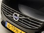 Volvo V60 1.6 T3 Luxury Sport 150Pk Automaat (NAVIGATIE, CLIMATE, LEDER, SPORTSTOELEN, CRUISE, LM VELGEN, PARKEERSENSOREN, NIEUWE APK, NIEUWSTAAT)