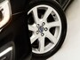Volvo V60 1.6 T3 Luxury Sport 150Pk Automaat (NAVIGATIE, CLIMATE, LEDER, SPORTSTOELEN, CRUISE, LM VELGEN, PARKEERSENSOREN, NIEUWE APK, NIEUWSTAAT)