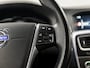 Volvo V60 1.6 T3 Luxury Sport 150Pk Automaat (NAVIGATIE, CLIMATE, LEDER, SPORTSTOELEN, CRUISE, LM VELGEN, PARKEERSENSOREN, NIEUWE APK, NIEUWSTAAT)