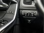 Volvo V60 1.6 T3 Momentum Sport 150Pk Automaat (NAVIGATIE, CLIMATE, LEDER, SPORTSTOELEN, CRUISE, LM VELGEN, PARKEERSENSOREN, NIEUWE APK, NIEUWSTAAT)