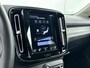 Volvo XC40 T4 Recharge Inscription | 19" | Leder | Trekhaak | Parkeercamera | Adaptieve Cruise | Getint glas | Keyless | Stoel/Stuurverwarming