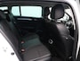 Renault Megane Estate 1.3 TCe Intens | Trekhaak | 1700kg geremd | Stoel- stuurverwarming | Dealer onderhouden | Head-up display | Achteruitrijcamera |