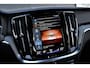 Volvo S60 2.0 RechargeT8 AWD 390pk Inscription Pano/B&W/Trekhaak/Head-Up/360Cameras/Keyless/Carplay/LeerLmv19"