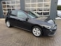 Volkswagen Golf 1.0 eTSI Life Business / Sportzetels / ACC / Ambient / Zeer kompleet ! .