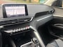 Peugeot 5008 1.2 PureTech Allure / Pano'dak / 7-pers / Trekhaak / Carplay