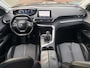 Peugeot 5008 1.2 PureTech Allure / Pano'dak / 7-pers / Trekhaak / Carplay