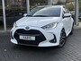 Toyota Yaris 1.5 Hybrid Dynamic Plus | Stoelverwarming, 16 inch, LED, Apple CarPlay/Android Auto, Parkeercamera, Keyless