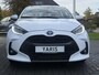 Toyota Yaris 1.5 Hybrid Dynamic Plus | Stoelverwarming, 16 inch, LED, Apple CarPlay/Android Auto, Parkeercamera, Keyless