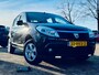 Dacia Sandero 1.2 Lauréate AIRCO EL.RAMEN STUURBEKR. APK 01-2027 BOEKJES