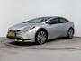 Toyota Prius 2.0 Plug-in Executive | Navigatie | Stoel-/stuurverwarming |  19 inch | Dodehoek detectie | Digitale binnenspiegel | Keyless