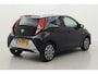 Toyota Aygo 1.0 VVT-i x-clusiv | Apple Carplay / Android Auto | Clima | Camera | 15 inch | Rijstrooksensor | Bluetooth | Privacy glas