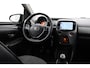 Toyota Aygo 1.0 VVT-i x-clusiv | Apple Carplay / Android Auto | Clima | Camera | 15 inch | Rijstrooksensor | Bluetooth | Privacy glas