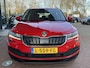 Skoda Karoq 1.5 TSI 150pk DSG ACT Business Edition Plus / Zwenkbare trekhaak / Navigatie / Camera / 17'' LMV