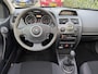Renault Megane Grand Tour 1.6-16V Business Line | Panoramadak | Autom. Airco | Cruise Control | Elekt. Ramen | PDC | Nieuwe APK!