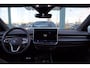 Volkswagen ID.7 Tourer Pro Limited Edition Inclusief €2000,- inruilvoordeel | Trekhaak | Achterbank in ongelijke delen neerklapbaar incl. middenarmsteun en doorlaadmogelijkheid | Afstandscontrolesysteem (Front Assist), met voetgangers- en fietsersherkenning | Airconditioning automatisch, 2-zone (Climatronic)