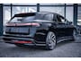 Volkswagen ID.7 Tourer Pro Limited Edition Inclusief €2000,- inruilvoordeel | Trekhaak | Achterbank in ongelijke delen neerklapbaar incl. middenarmsteun en doorlaadmogelijkheid | Afstandscontrolesysteem (Front Assist), met voetgangers- en fietsersherkenning | Airconditioning automatisch, 2-zone (Climatronic)