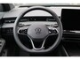 Volkswagen ID.7 Tourer Pro Limited Edition Inclusief €2000,- inruilvoordeel | Trekhaak | Achterbank in ongelijke delen neerklapbaar incl. middenarmsteun en doorlaadmogelijkheid | Afstandscontrolesysteem (Front Assist), met voetgangers- en fietsersherkenning | Airconditioning automatisch, 2-zone (Climatronic)