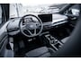 Volkswagen ID.4 Pro Limited Edition Plus Inclusief €2000,- inruilvoordeel | Trekhaak | 'App-Connect' draadloze smartphone integratie | Achterbank in ongelijke delen neerklapbaar incl. middenarmsteun en doorlaadmogelijkheid | Achterklep, elektrisch , incl. Easy Open & Close