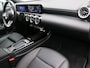 Mercedes-Benz A-klasse 250 e Luxury Plug-In Hybride | Trekhaak | Panoramadak | Distronic | Sfeerverlichting | CarPlay | Keyless Go | Inclusief 24 maanden Mercedes-Benz Certified garantie voor Europa.