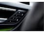 Porsche Macan 4 Aventurine Green 100 kWh Pano - Passenger Display - BTW-auto