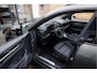 Porsche Macan 4 Aventurine Green 100 kWh Pano - Passenger Display - BTW-auto