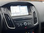 Ford Focus Wagon 1.0 Titanium | Cruise Control | Trekhaak | Carplay | NAVI | Parkeersensoren achter | Climate Control