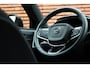 Volvo C40 Recharge Twin Intro Edition 78 kWh, Panoramisch dak, Adaptive Cruise Control + Pilot Assist, Park Assist + 360° Camera, Harman Kardon Premium Audio,Elektrisch verstelbare Voorstoelen, Keyless Entry, Trekhaak Semi elektrisch inklapbaar,