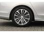Volvo V90 T4 Momentum | Panoramadak | Parkeerverwarming | Lederen Bekleding | Navigatie | Verwarmbare Voor- en Achterstoelen | Apple Carplay/ Android | Adaptieve Bochtverlichting | Parkeercamera