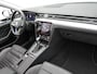 Volkswagen Passat Variant 1.4 TSI PHEV GTE Business Navigatie - ACC - Stoelverwarming - Panoramisch schuif-kanteldak - Camera - Leer - LED