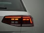 Volkswagen Passat Variant 1.4 TSI PHEV GTE Business Navigatie - ACC - Stoelverwarming - Panoramisch schuif-kanteldak - Camera - Leer - LED