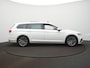 Volkswagen Passat Variant 1.4 TSI PHEV GTE Business Navigatie - ACC - Stoelverwarming - Panoramisch schuif-kanteldak - Camera - Leer - LED