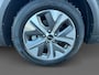 Kia Niro EV e-Niro DynamicPlusLine 64 kWh 100 % SOH | RESTERENDE FABRIEKSGARANTIE | NAVIGATIE | OPEN DAK | STOEL & STUURVERWARMING | 1E EIG | TREKHAAK